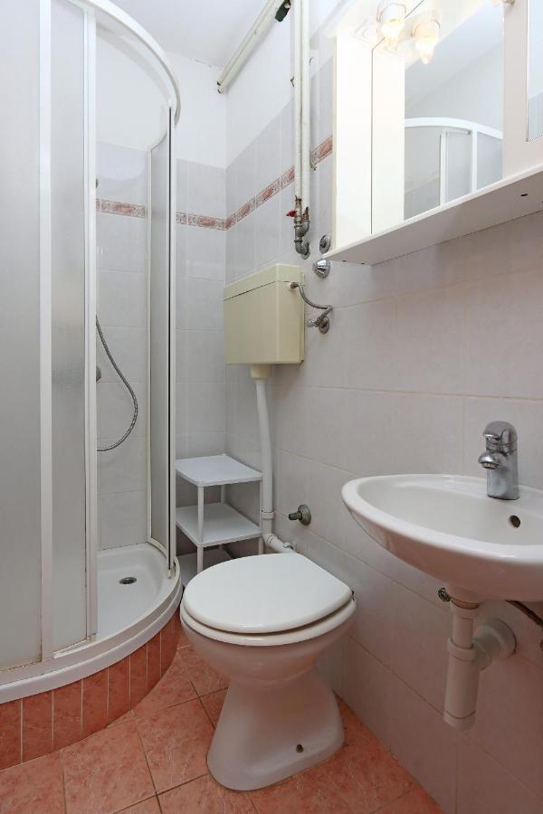 Studio Punat 5410A Exterior photo